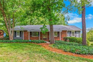 1837 Turfwood Drive, Pfafftown, NC 27040