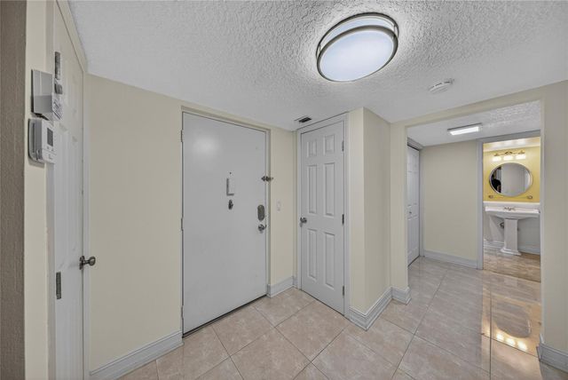 4702 Fountains Drive S, Greenacres, FL 33467
