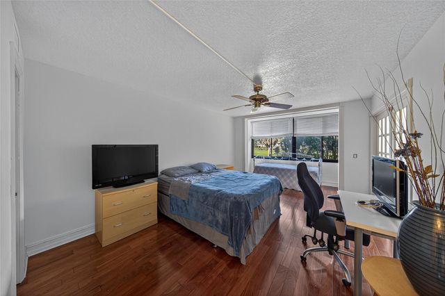 4702 Fountains Drive S, Greenacres, FL 33467