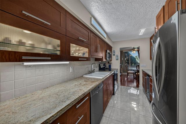 4702 Fountains Drive S, Greenacres, FL 33467