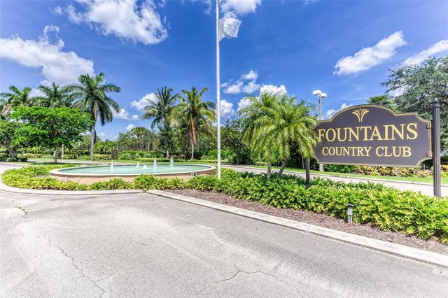 4702 Fountains Drive S, Greenacres, FL 33467