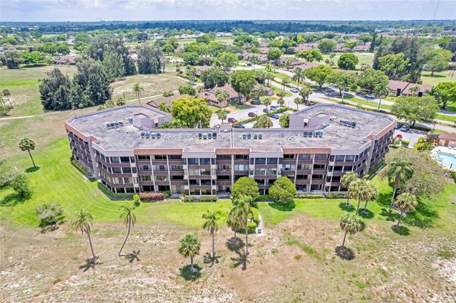 4702 Fountains Drive S, Greenacres, FL 33467