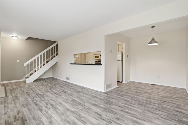 12264 Woodside Drive, Grand Blanc, MI 48439