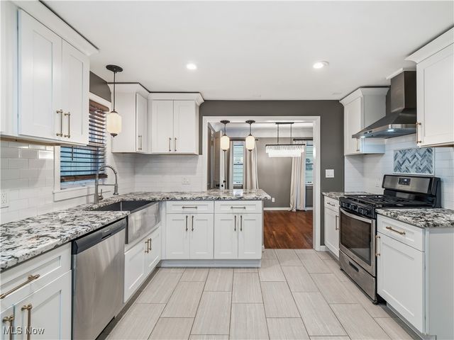 3609 E Scarborough Road, University Heights, OH 44118