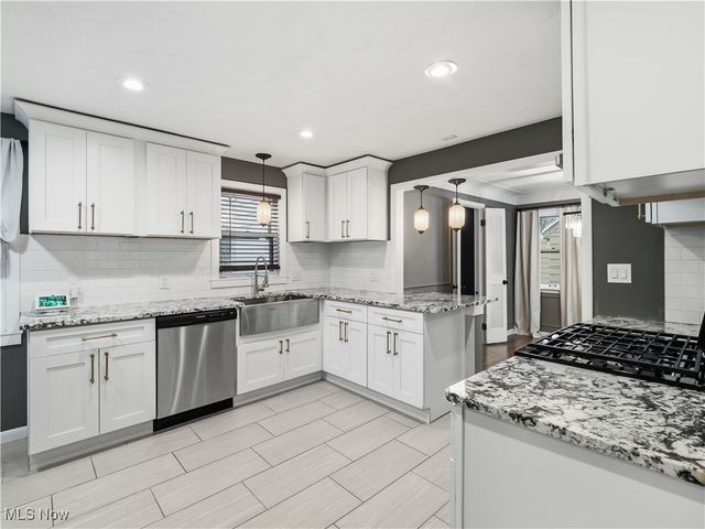 3609 E Scarborough Road, University Heights, OH 44118