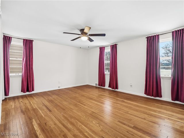 3609 E Scarborough Road, University Heights, OH 44118