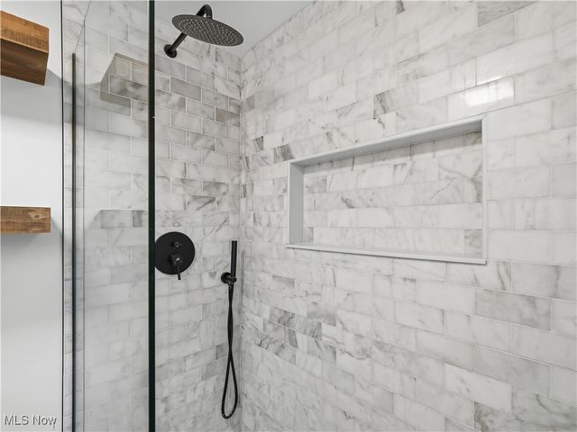 3609 E Scarborough Road, University Heights, OH 44118