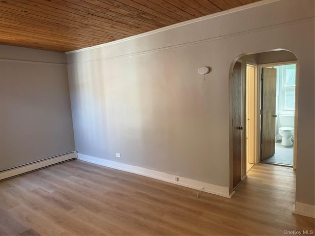 572 Warburton Avenue 2E, Hastings-on-hudson, NY 10706