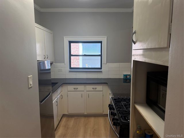 572 Warburton Avenue 2E, Hastings-on-hudson, NY 10706