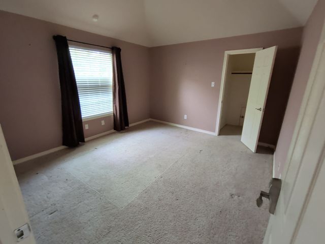 917 Greenfield Court, Kennedale, TX 76060