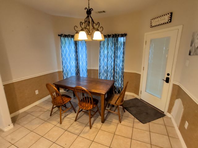 917 Greenfield Court, Kennedale, TX 76060