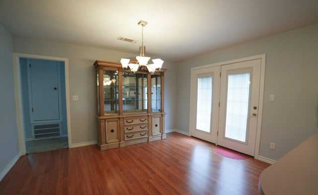 214 South Street, Schulenburg, TX 78956