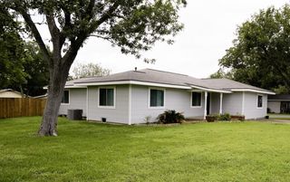 214 South Street, Schulenburg, TX 78956