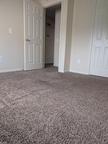 24192 Ashford Lane, Clinton Township, MI 48036