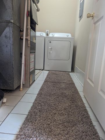 24192 Ashford Lane, Clinton Township, MI 48036