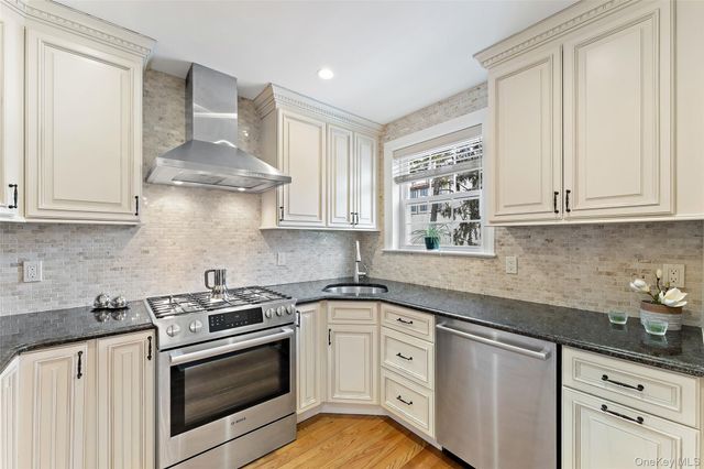 7 Lake Avenue 7, Bronxville, NY 10708