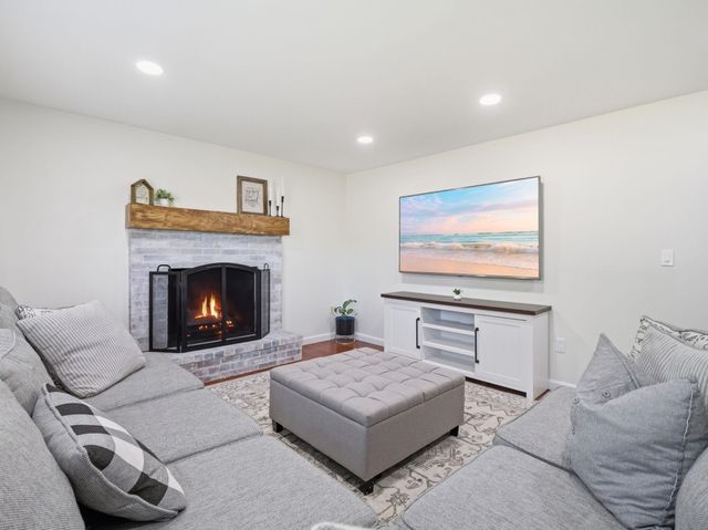 79 Holmes Drive, Manchester, NH 03104