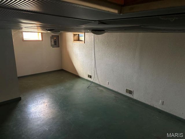 403 S Belt W, Belleville, IL 62220