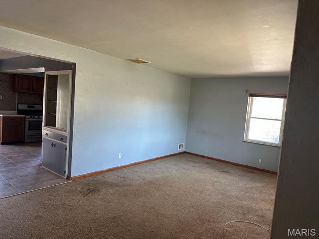 403 S Belt W, Belleville, IL 62220