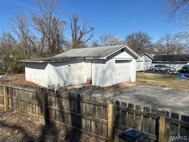 403 S Belt W, Belleville, IL 62220