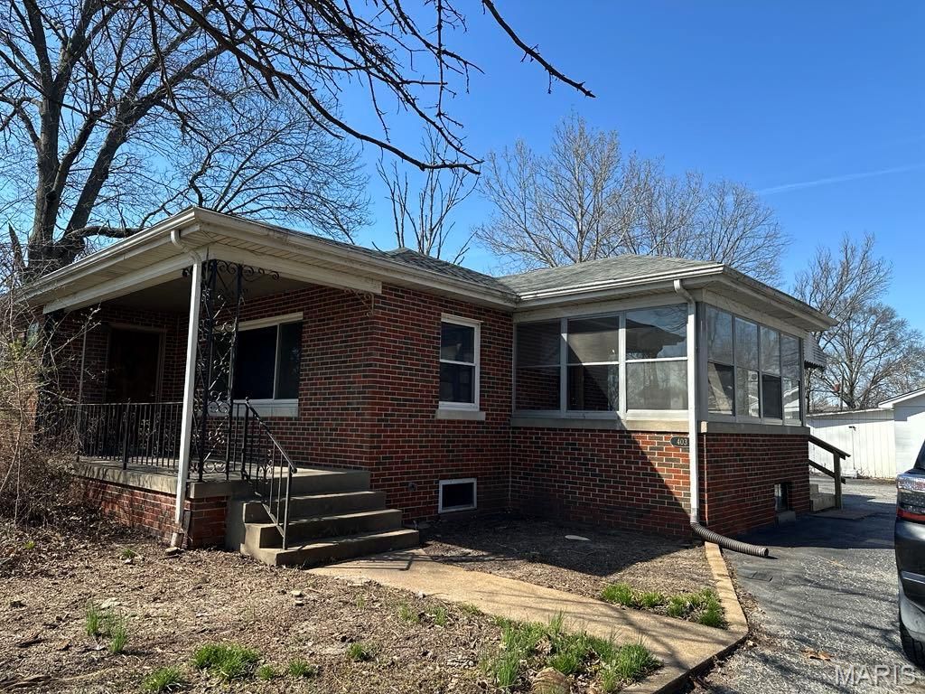 403 S Belt W, Belleville, IL 62220