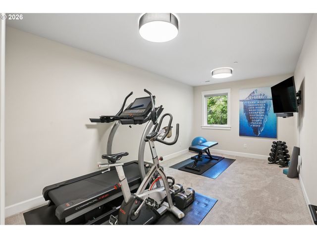 18965 PILKINGTON Rd, Lake Oswego, OR 97035