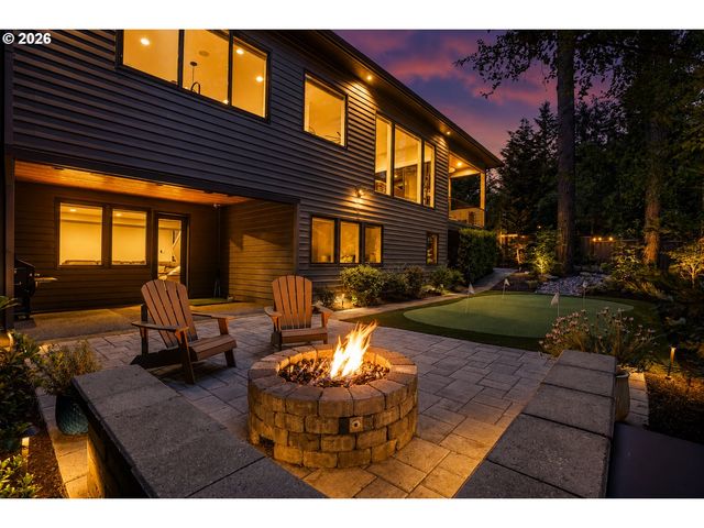 18965 PILKINGTON Rd, Lake Oswego, OR 97035