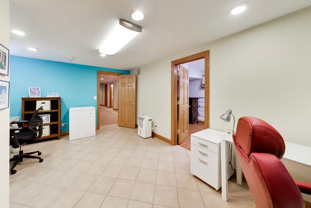 5837 N Virginia Avenue, Chicago, IL 60659