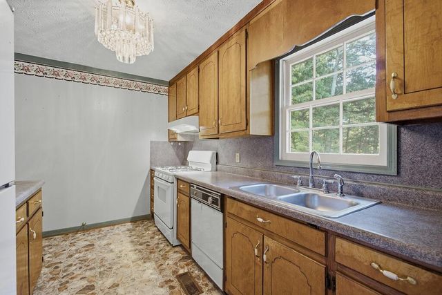 41 Green Forest Parkway, Jasper, GA 30143