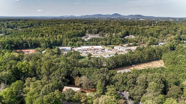 41 Green Forest Parkway, Jasper, GA 30143