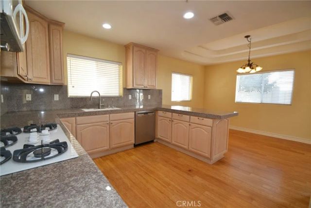 2203 Harriman Lane B, Redondo Beach, CA 90278