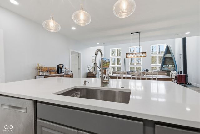 8446 E Parkview Drive, Rockville, IN 47872