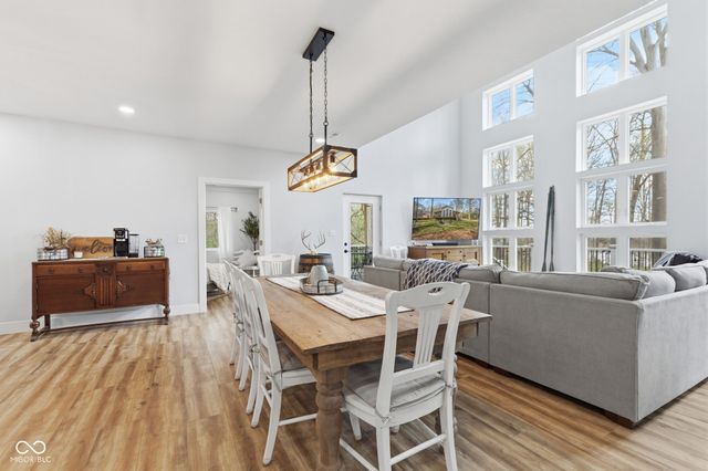 8446 E Parkview Drive, Rockville, IN 47872
