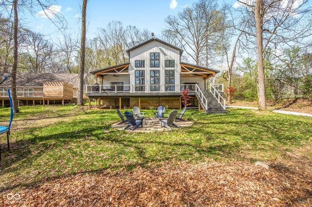 8446 E Parkview Drive, Rockville, IN 47872
