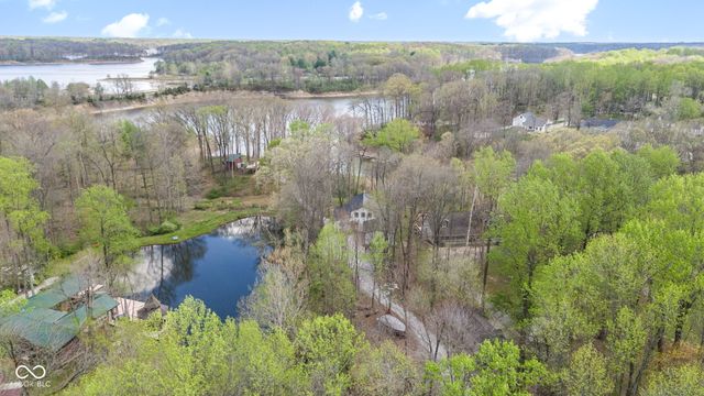 8446 E Parkview Drive, Rockville, IN 47872