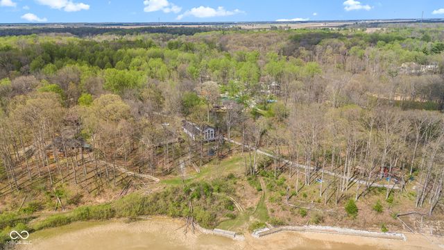 8446 E Parkview Drive, Rockville, IN 47872