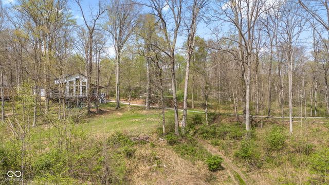 8446 E Parkview Drive, Rockville, IN 47872