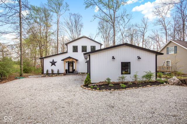 8446 E Parkview Drive, Rockville, IN 47872