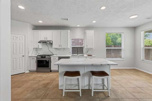 22 Frontera Circle, The Woodlands, TX 77382