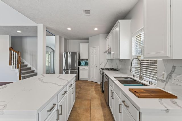 22 Frontera Circle, The Woodlands, TX 77382