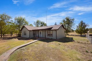 638 Main Street, Paradise, TX 76073