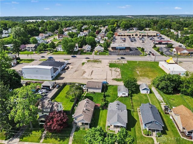 2702 Maplewood Avenue, Springfield, OH 45505