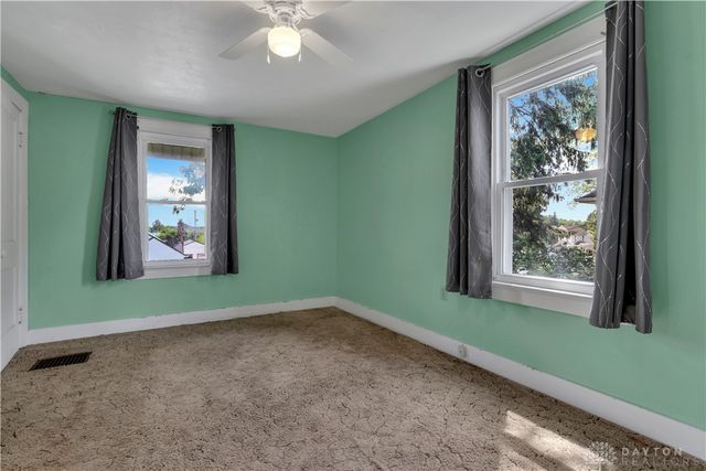 2702 Maplewood Avenue, Springfield, OH 45505