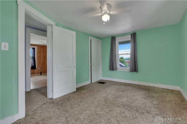 2702 Maplewood Avenue, Springfield, OH 45505