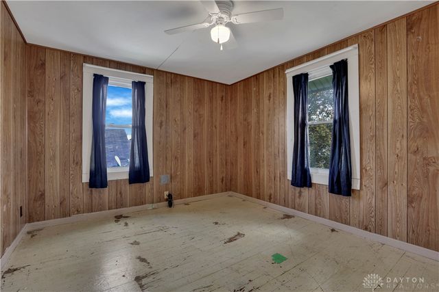 2702 Maplewood Avenue, Springfield, OH 45505