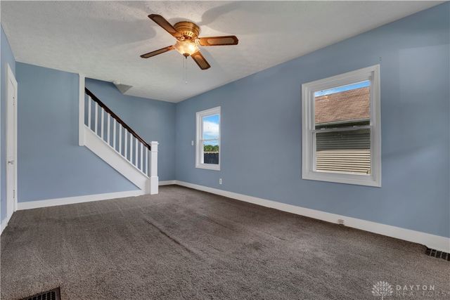 2702 Maplewood Avenue, Springfield, OH 45505