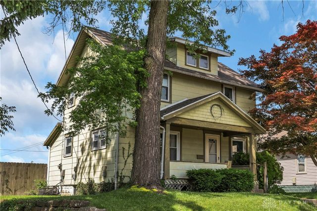 2702 Maplewood Avenue, Springfield, OH 45505