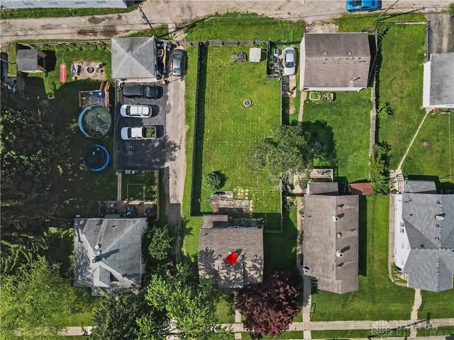 2702 Maplewood Avenue, Springfield, OH 45505