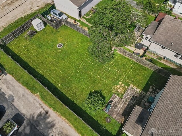 2702 Maplewood Avenue, Springfield, OH 45505
