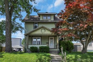 2702 Maplewood Avenue, Springfield, OH 45505